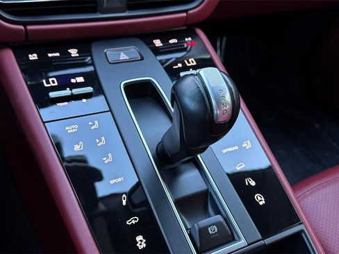 Used 2023 Porsche Macan GTS image 27