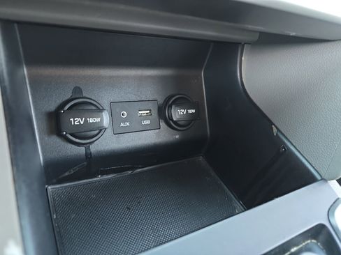 Used 2019 Hyundai Elantra SEL image 23