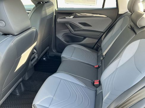 New 2026 Volkswagen Tiguan SE image 12