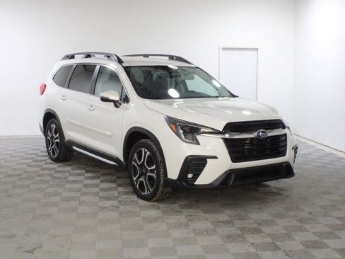 Used 2023 Subaru Ascent Limited AWD/4WD image 1