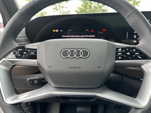 New 2025 Audi Q5 Premium image 23
