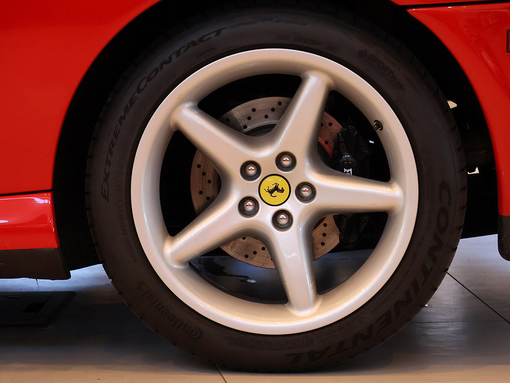 Used 1997 Ferrari 550 Maranello Coupe RWD image 57