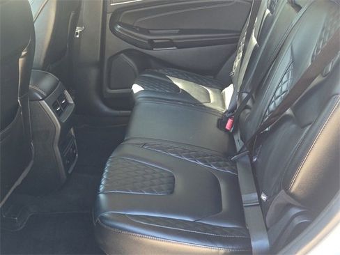 Certified 2024 Ford Edge Titanium image 14