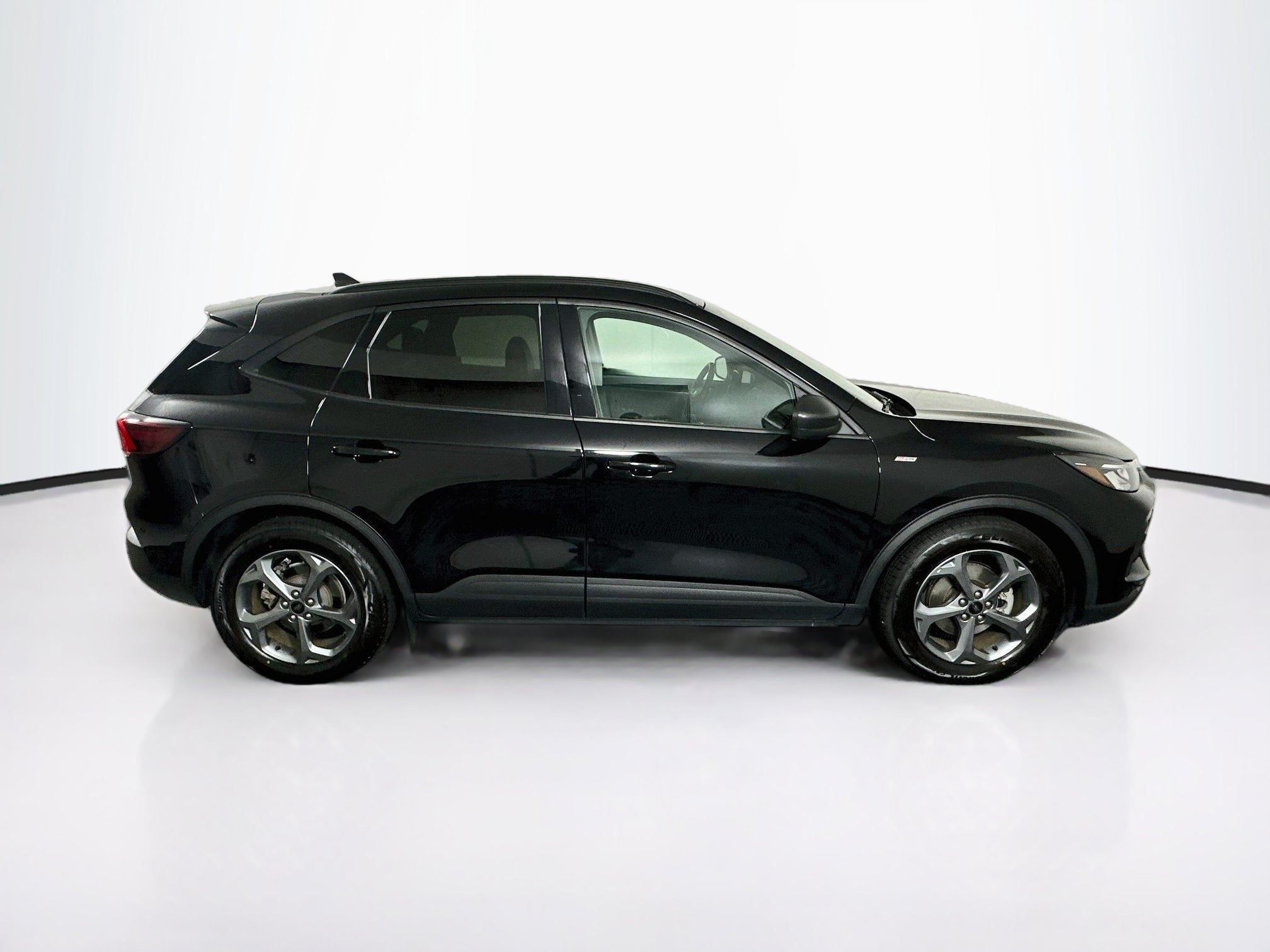 Used 2025 Ford Escape ST-Line FWD image 10