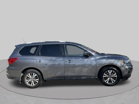 Used 2017 Nissan Pathfinder S FWD image 6