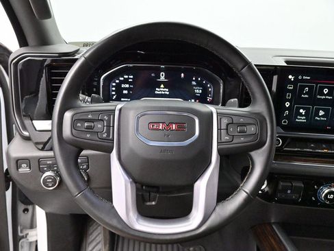 Used 2024 GMC Sierra 1500 Elevation w/ Preferred Package AWD/4WD image 15