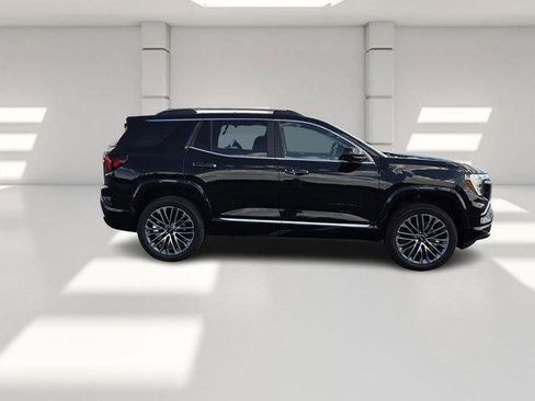 New 2026 GMC Terrain Denali w/ LPO, Black Badging Package image 12