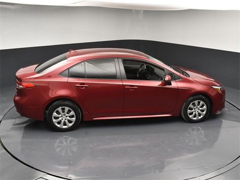 Used 2024 Toyota Corolla LE image 46