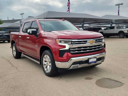Used 2022 Chevrolet Silverado 1500 LTZ w/ LTZ Premium Package AWD/4WD image 2