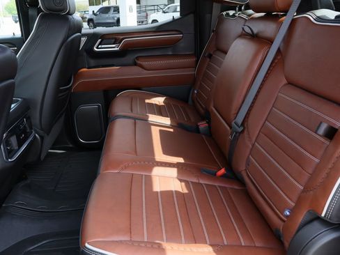 Used 2025 GMC Sierra 1500 Denali Ultimate image 26