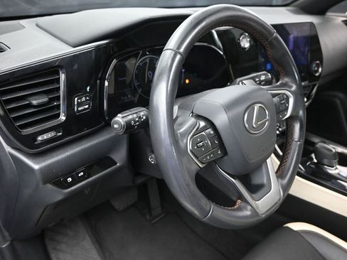 Used 2022 Lexus NX 250 FWD image 12