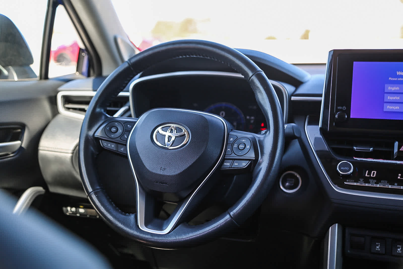 Used 2023 Toyota Corolla Cross XLE w/ Convenience Package FWD image 15