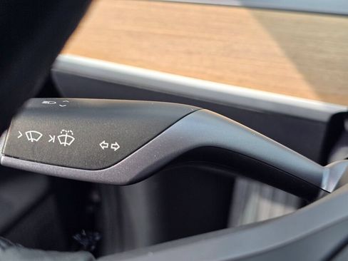 Used 2018 Tesla Model 3 Long Range RWD image 24