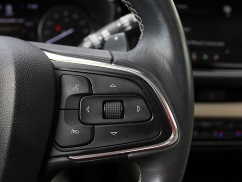 Used 2022 Buick Envision Avenir w/ Technology Package II FWD image 11
