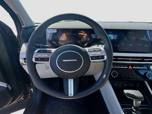 New 2026 Hyundai Tucson SEL image 8