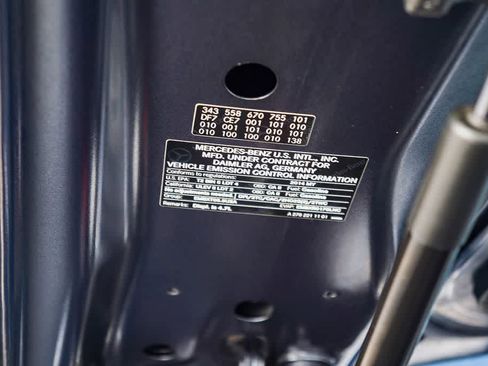 Used 2014 Mercedes-Benz GL 450 4MATIC image 31