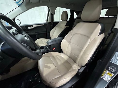 Used 2022 Ford Escape SEL image 15