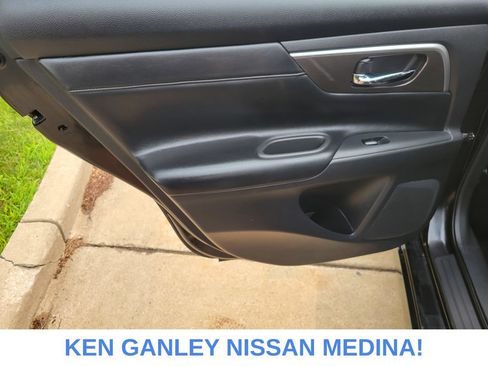 Used 2013 Nissan Altima 2.5 SL w/ 2.5 Moonroof Pkg FWD image 43