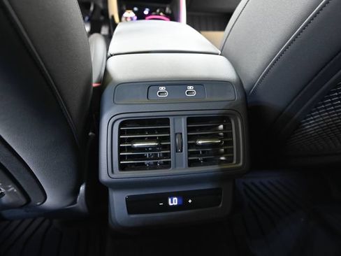 Used 2025 Audi Q5 Premium Plus AWD/4WD image 32
