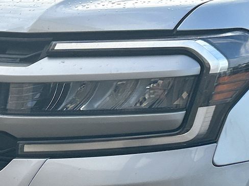 Used 2024 Ford Expedition Max XLT AWD/4WD image 10