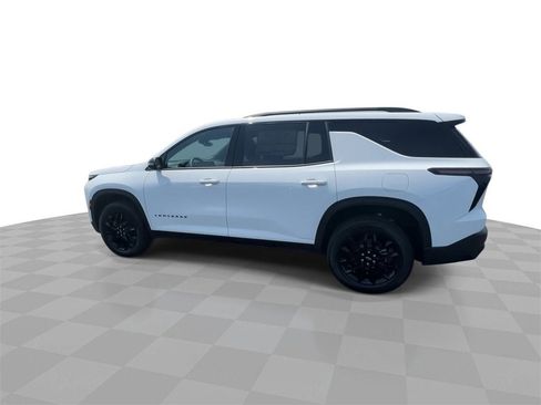 New 2025 Chevrolet Traverse LT w/ Midnight/Sport Edition image 5