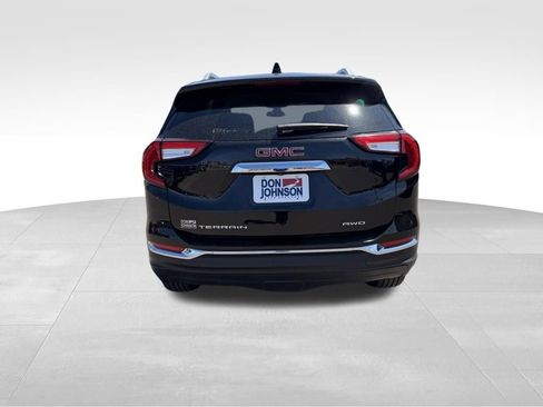 Used 2024 GMC Terrain SLT AWD/4WD image 29