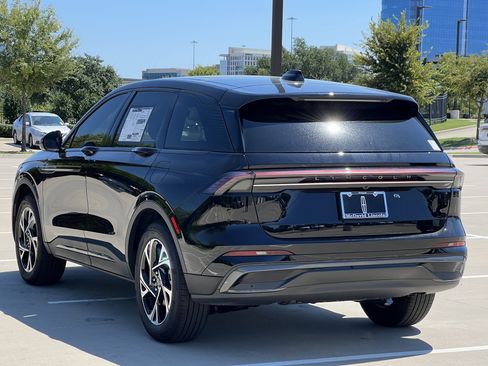 New 2025 Lincoln Nautilus Premier w/ Equipment Group 102A image 7