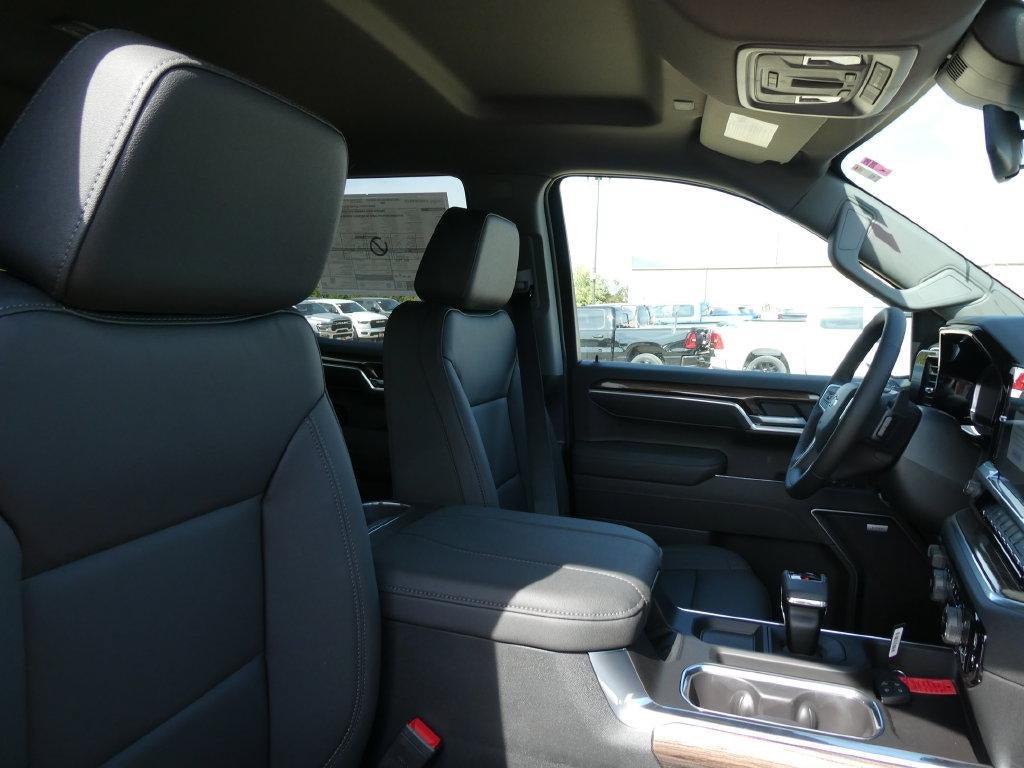 New 2026 Chevrolet Silverado 1500 RST w/ Convenience Package II AWD/4WD image 11