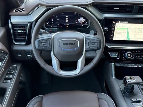 New 2025 GMC Sierra 1500 Denali image 16