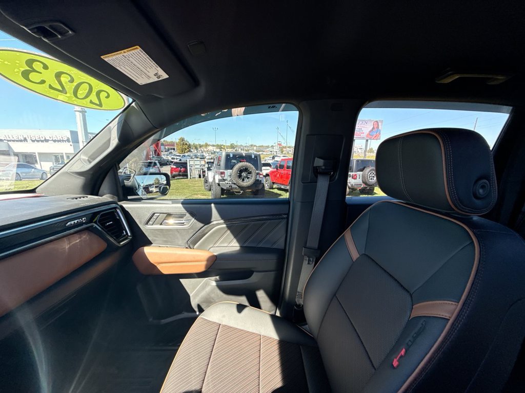 Used 2023 GMC Canyon AT4 w/ AT4 Premium Package AWD/4WD image 31