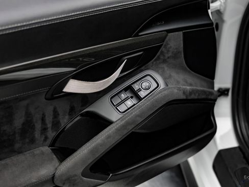 Used 2016 Porsche 911 GT3 RS RWD image 95