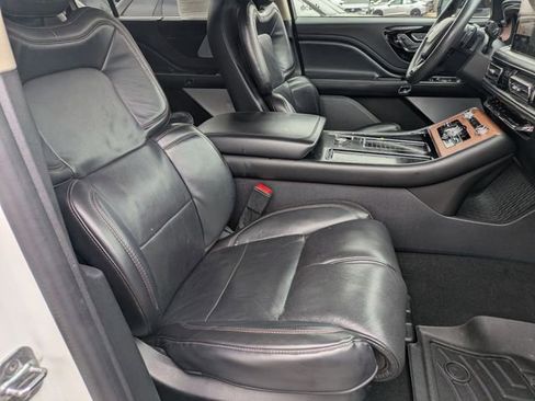 Used 2020 Lincoln Aviator Reserve w/ Equipment Group 201A RWD image 31