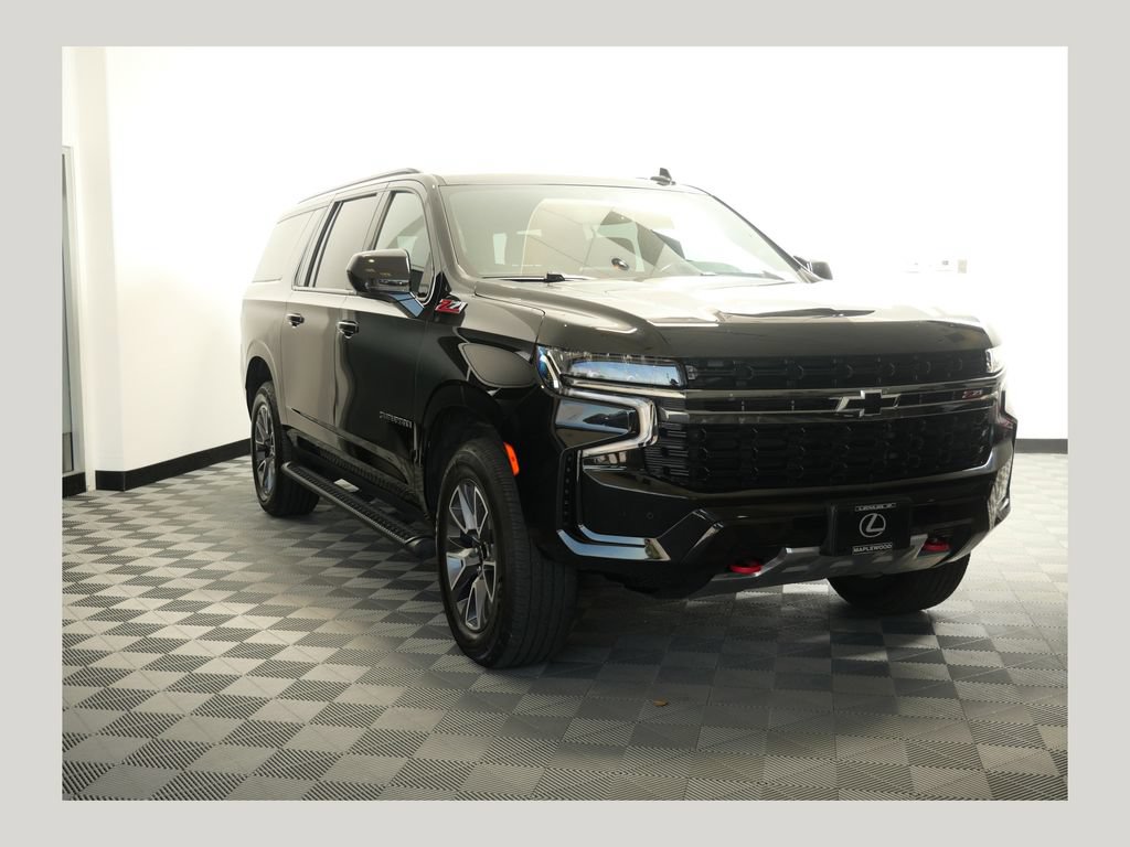 Used 2022 Chevrolet Suburban Z71 AWD/4WD image 1