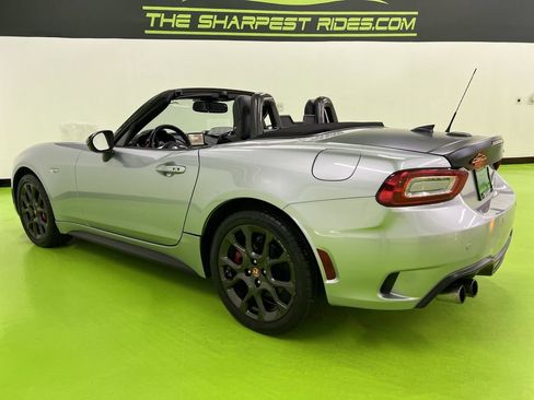 Used 2018 FIAT 124 Spider Abarth w/ Convenience Group RWD image 7