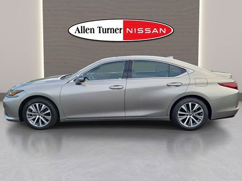 Used 2021 Lexus ES 350 w/ Premium Package FWD image 10