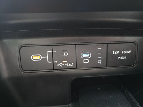 Used 2025 Hyundai Tucson SEL FWD image 19