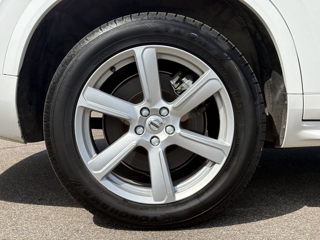 Used 2023 Volvo XC90 B5 Core AWD/4WD image 10