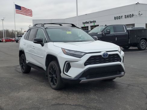 Used 2024 Toyota RAV4 XSE image 1
