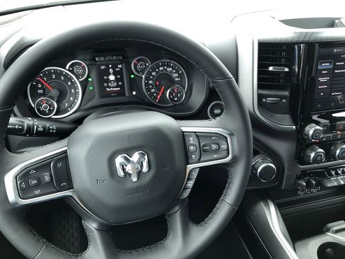 New 2026 RAM 1500 4x4 Crew Cab image 23