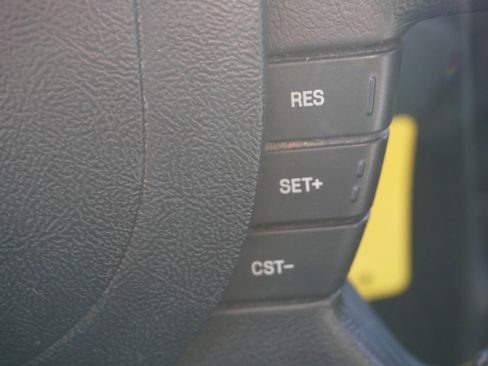 Used 2004 Ford Ranger XLT image 11