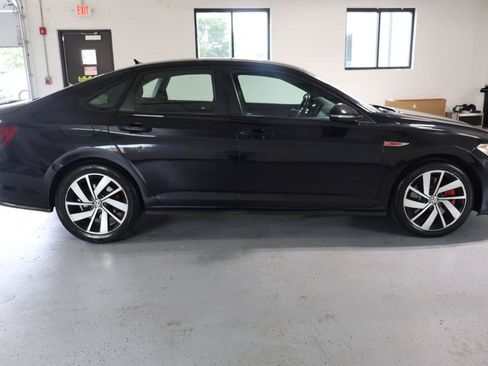 Used 2019 Volkswagen Jetta GLI FWD image 10