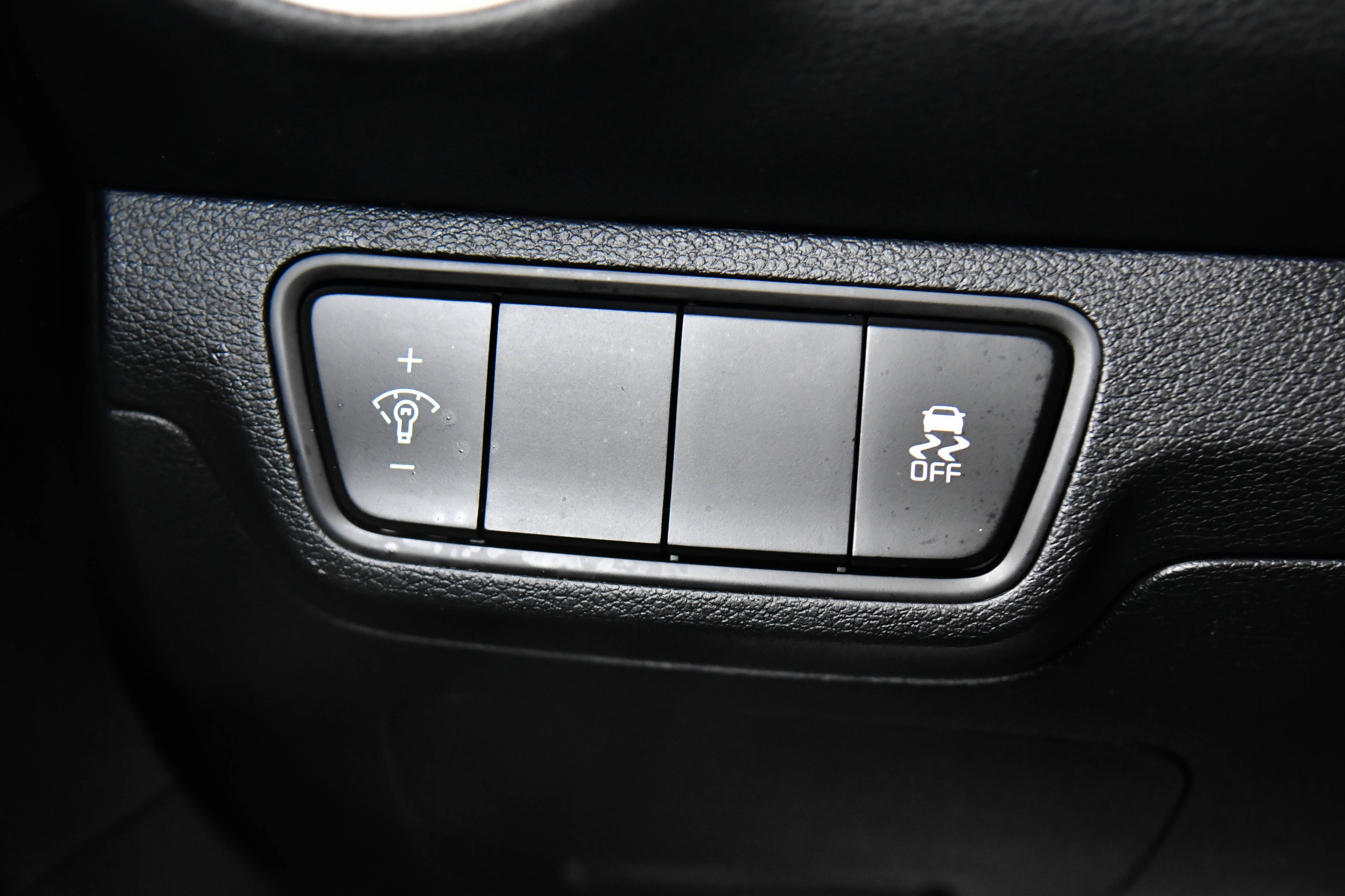 Used 2024 Kia Forte LXS FWD image 26