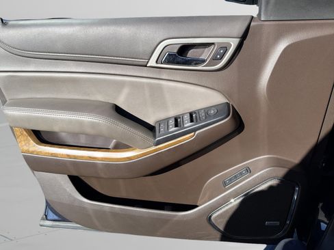 Used 2019 GMC Yukon XL Denali w/ Denali Ultimate Package image 36