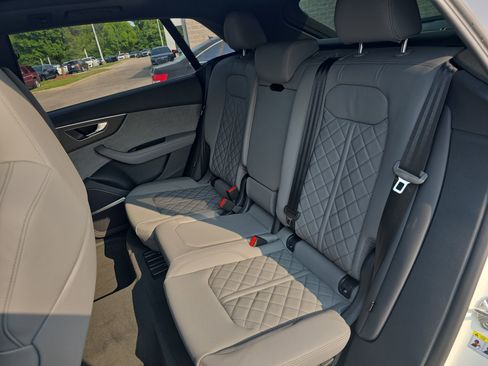 New 2025 Audi SQ8 Premium Plus image 14