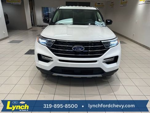 Used 2024 Ford Explorer XLT w/ Equipment Group 202A AWD/4WD image 30