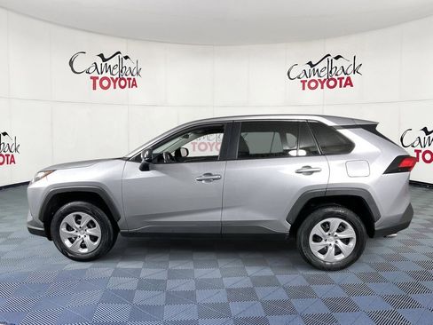 Used 2024 Toyota RAV4 LE image 4