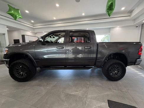 Used 2019 RAM 1500 Laramie AWD/4WD image 4