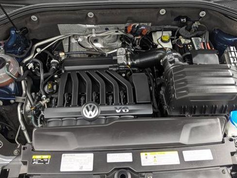 Used 2022 Volkswagen Atlas Cross Sport SEL Premium R-Line AWD/4WD image 33