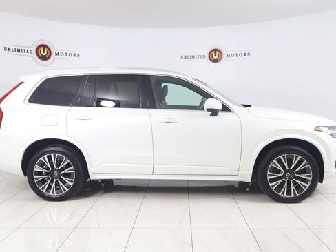 Used 2020 Volvo XC90 T6 Momentum AWD/4WD image 2