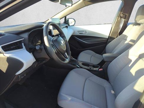 Used 2025 Toyota Corolla FX w/ Convenience Package FWD image 9